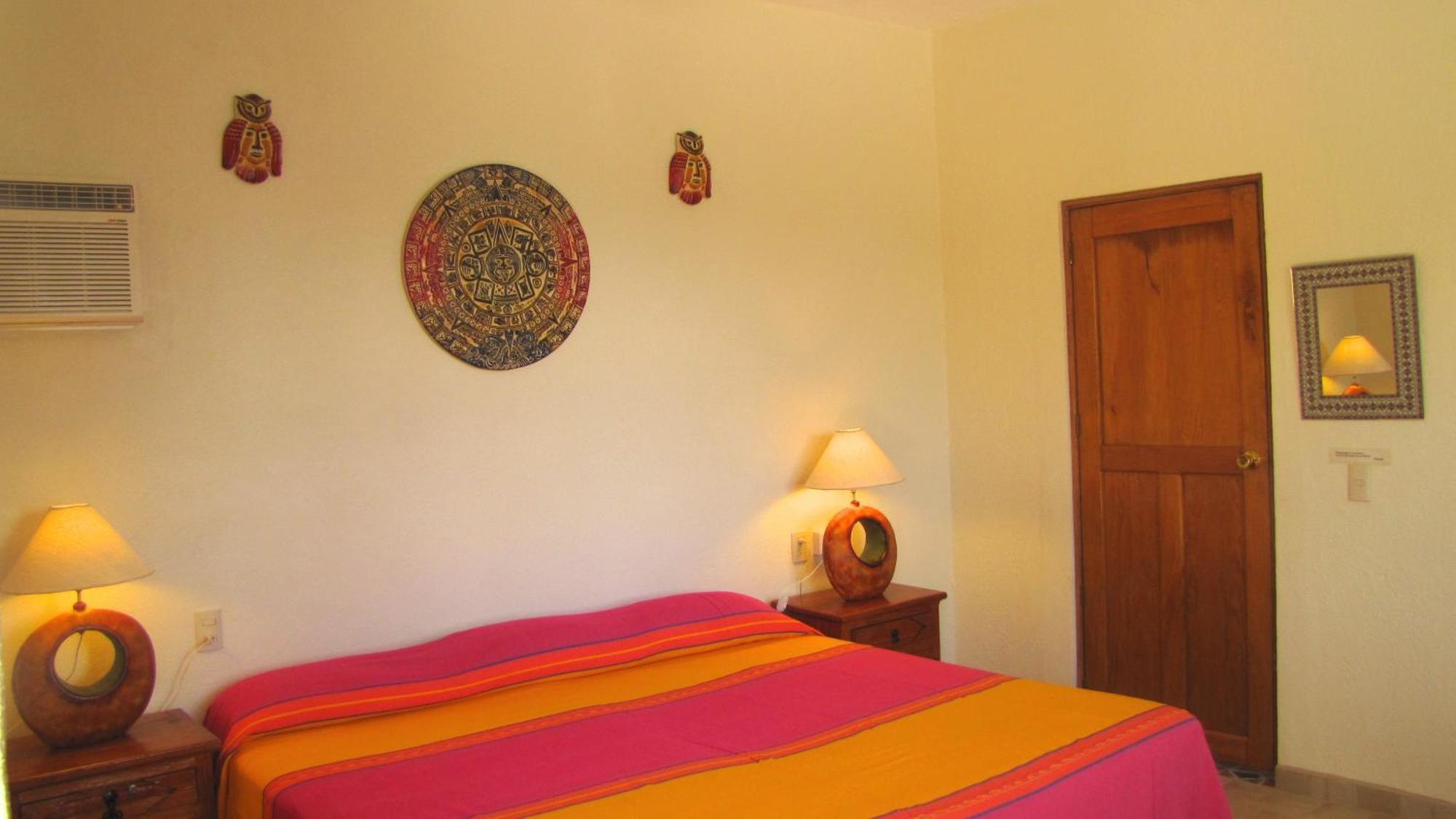 La Paloma Oceanfront Retreat Hotel San Patricio Melaque Phòng bức ảnh