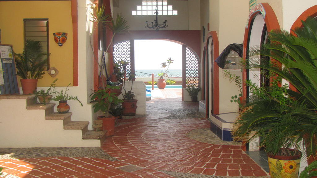 La Paloma Oceanfront Retreat Hotel San Patricio Melaque Ngoại thất bức ảnh